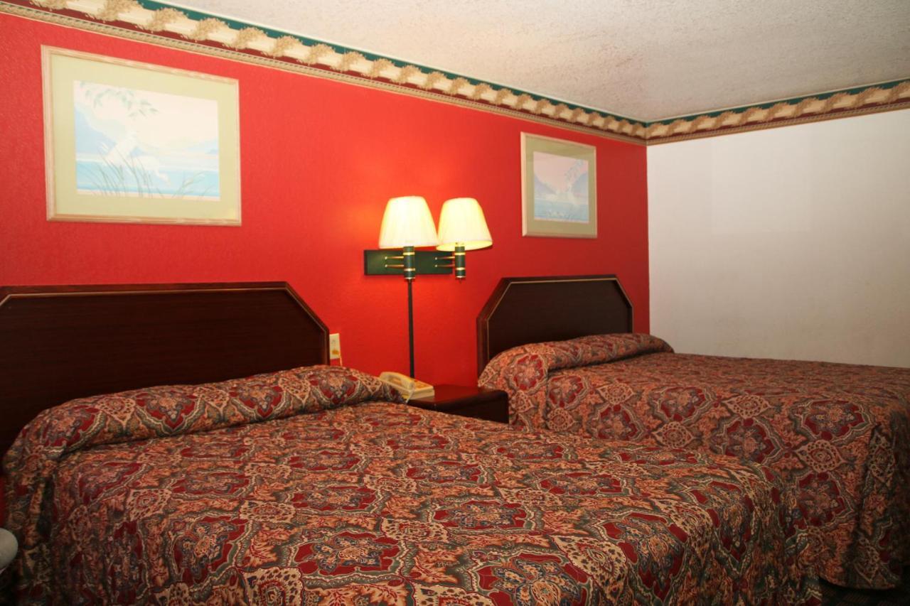 Lone Star Inn Llano Стая снимка